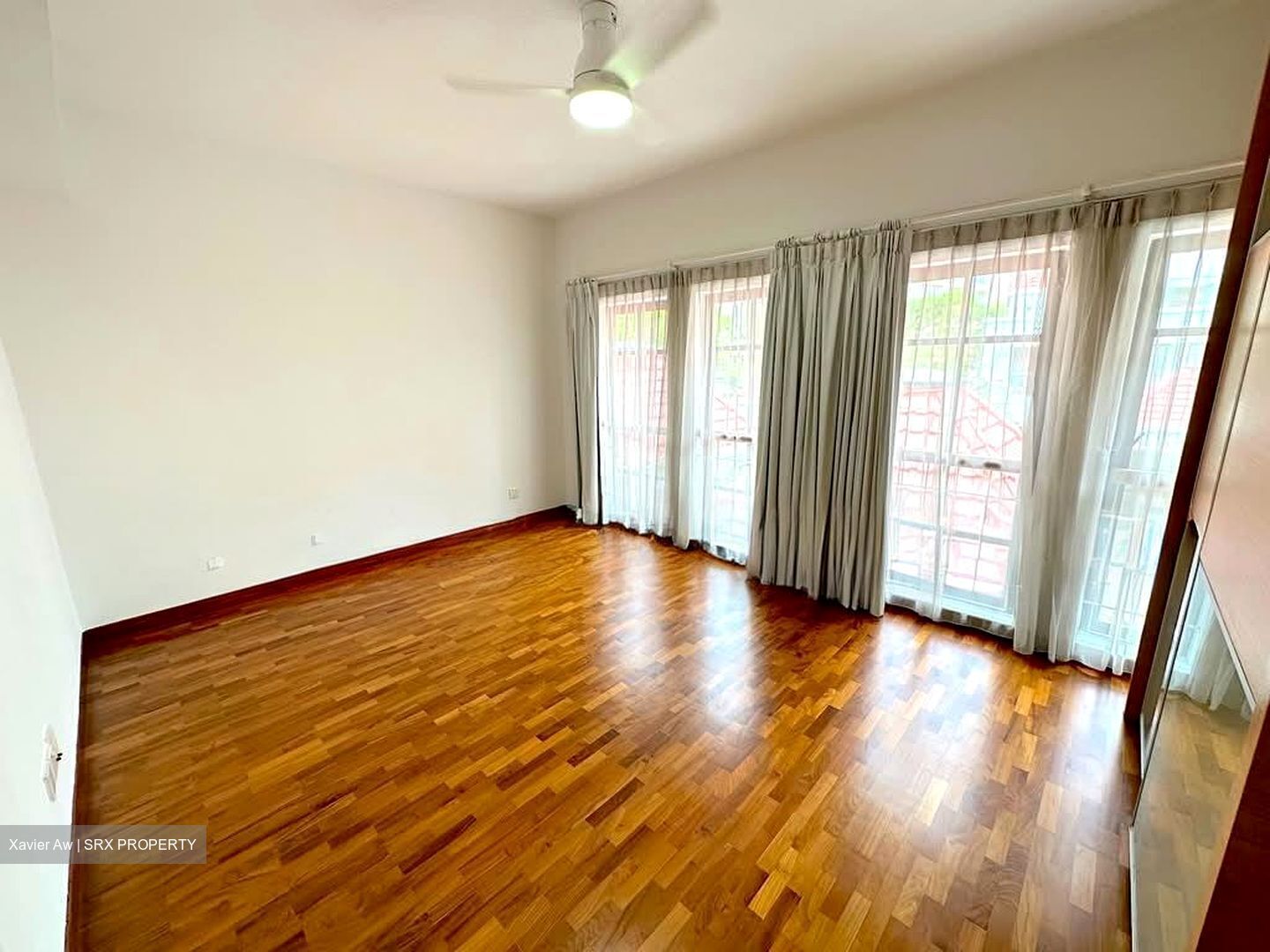 Brentwood (D9), Terrace #547390361